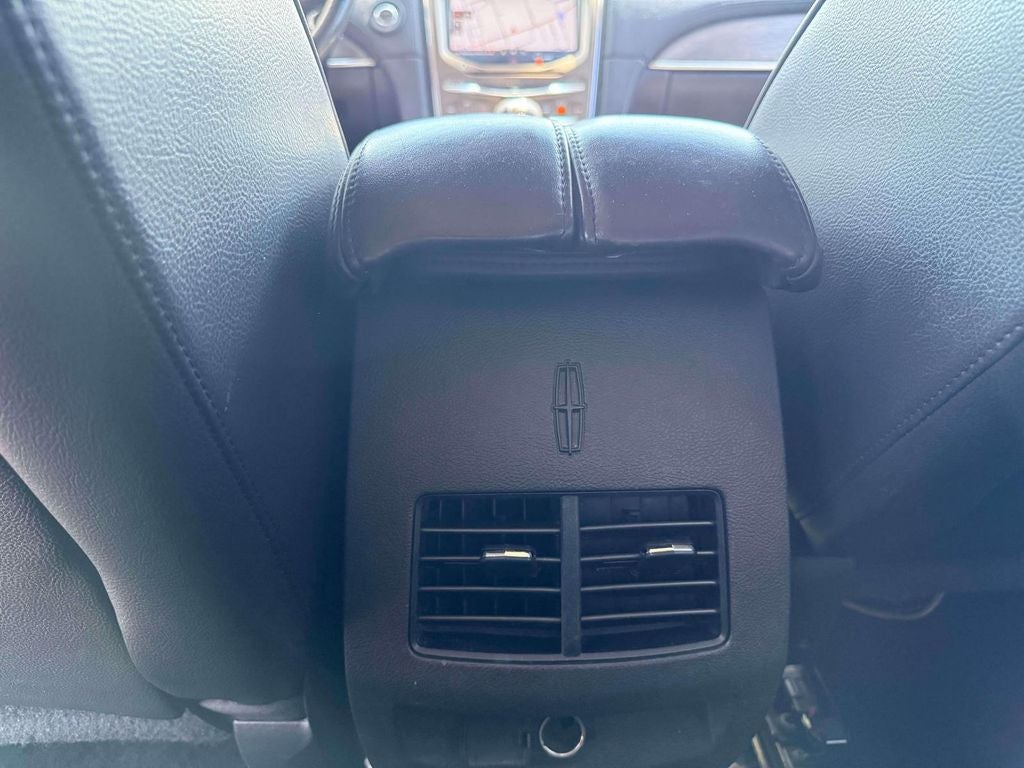 2012 Lincoln MKX Base