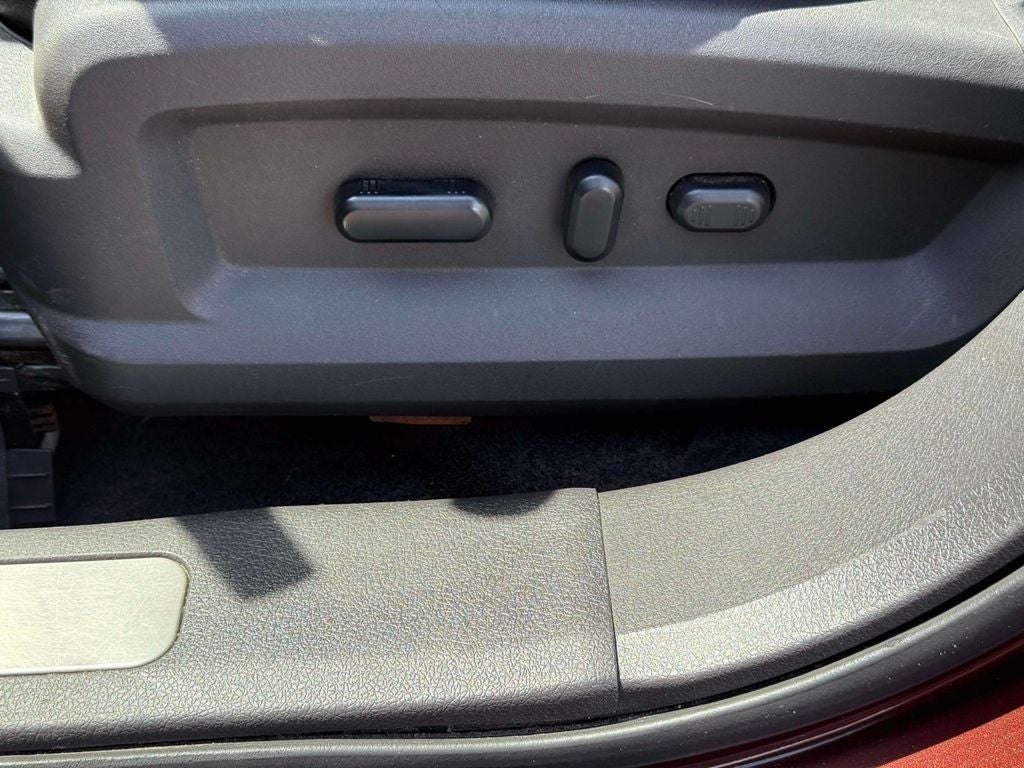 2012 Lincoln MKX Base