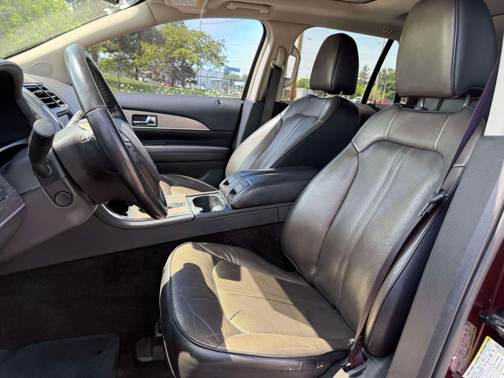 2012 Lincoln MKX Base