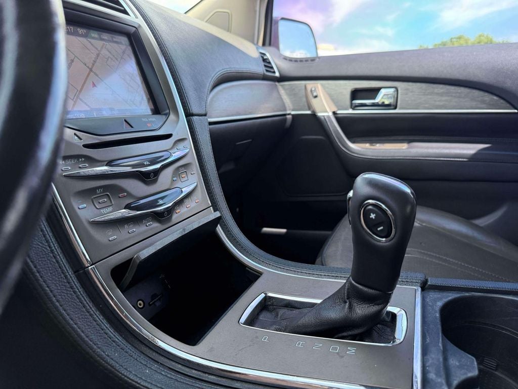 2012 Lincoln MKX Base