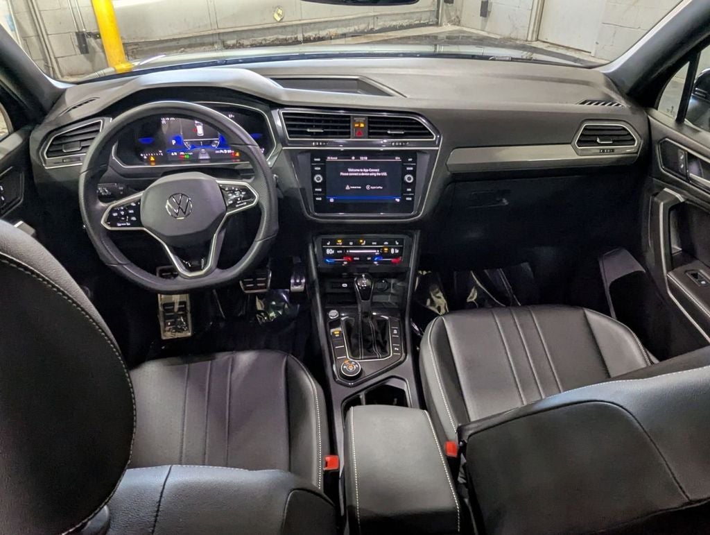 2024 Volkswagen Tiguan 2.0T SE R-Line Black