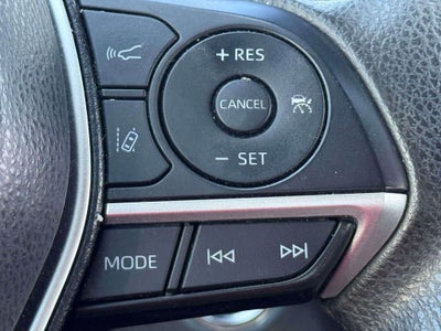 2022 Toyota Camry Hybrid LE