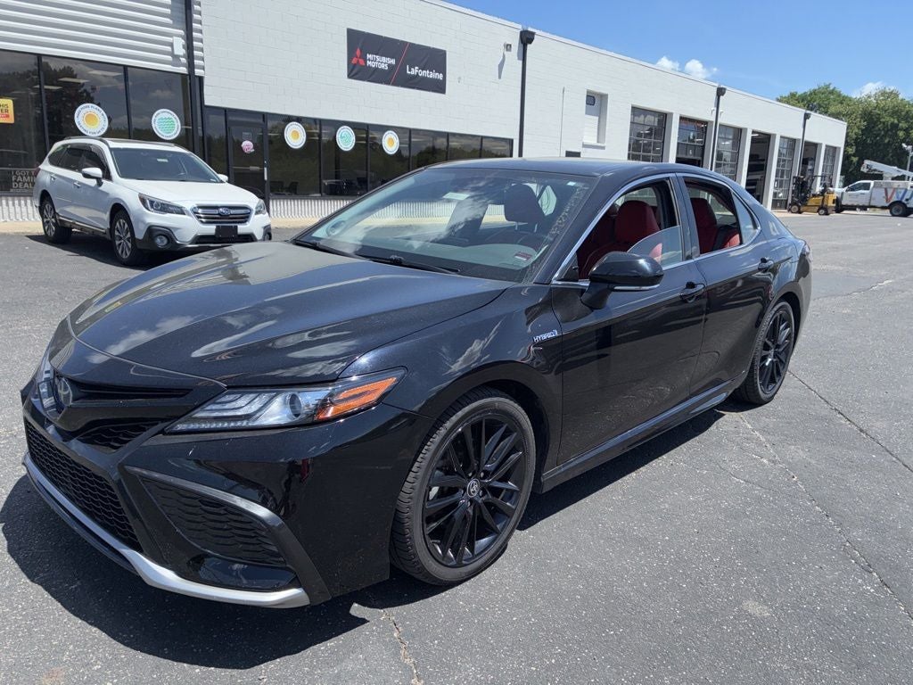 2021 Toyota Camry Hybrid XSE