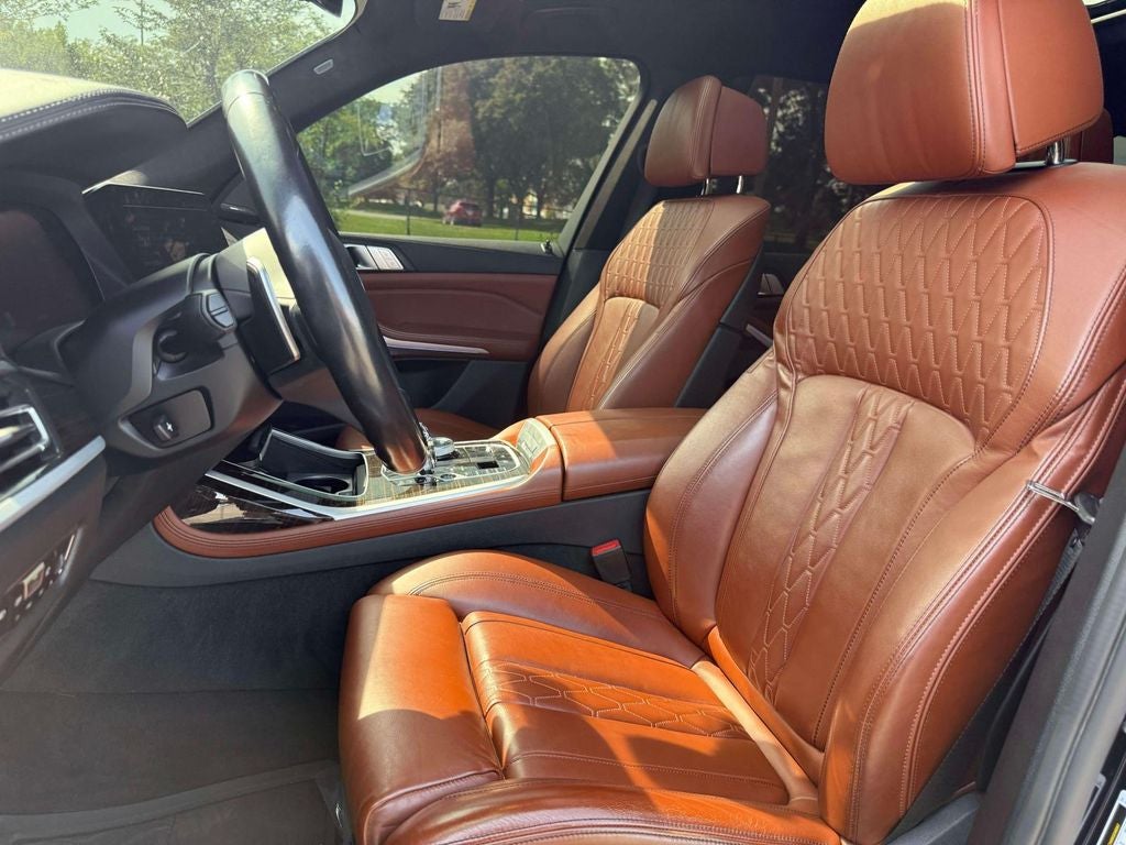 2021 BMW X7 M50i