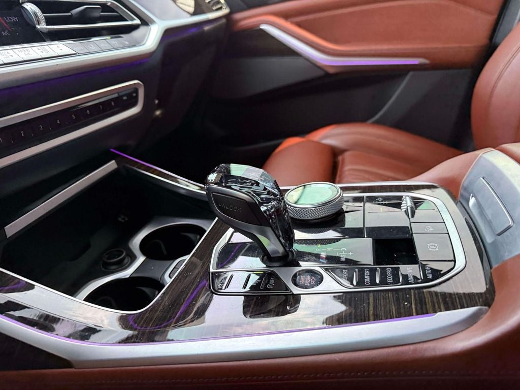2021 BMW X7 M50i