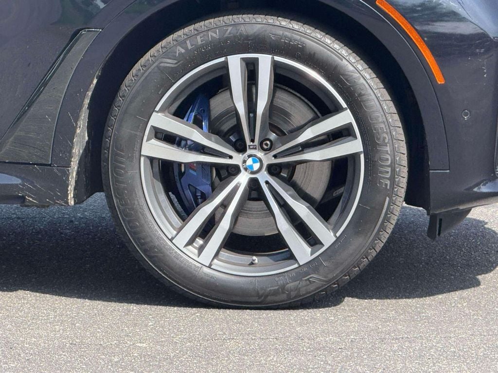 2021 BMW X7 M50i