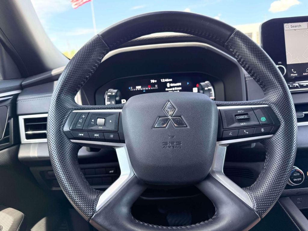 2023 Mitsubishi Outlander Black Edition