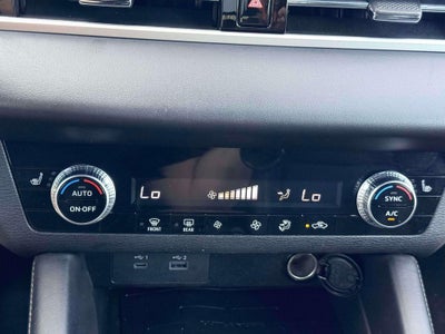 2023 Mitsubishi Outlander Black Edition
