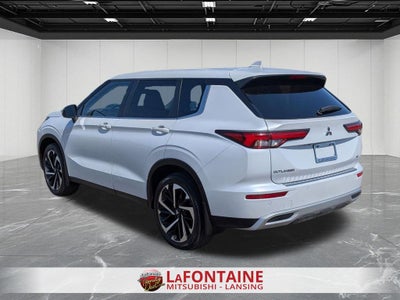 2023 Mitsubishi Outlander SE Black Edition