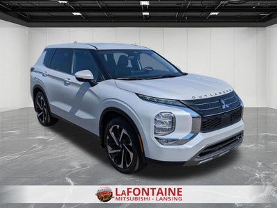 2023 Mitsubishi Outlander SE Black Edition