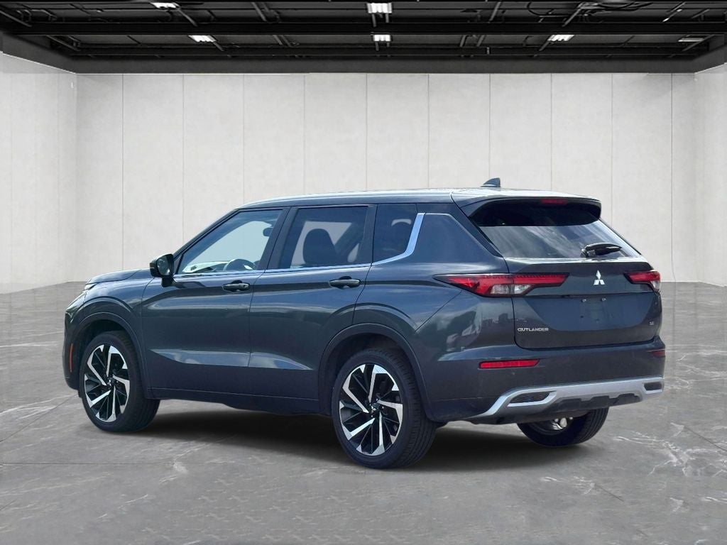 2024 Mitsubishi Outlander SE