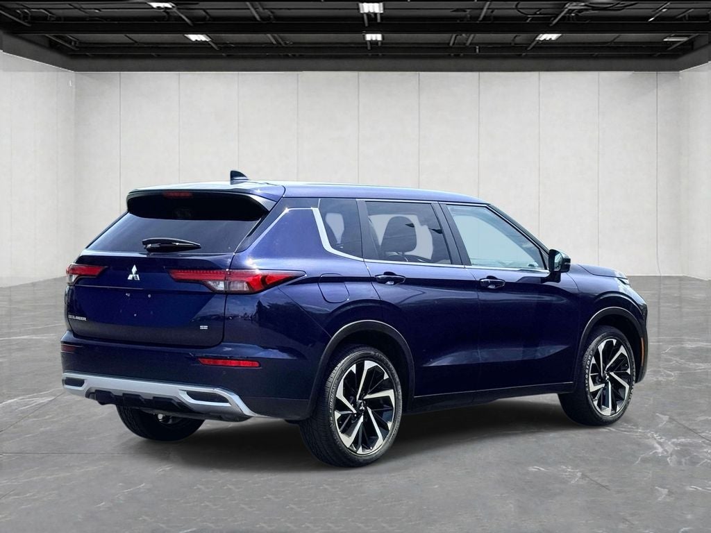 2024 Mitsubishi Outlander SE