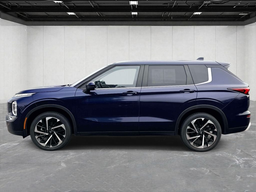 2022 Mitsubishi Outlander Black Edition