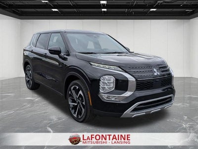 2024 Mitsubishi Outlander SE