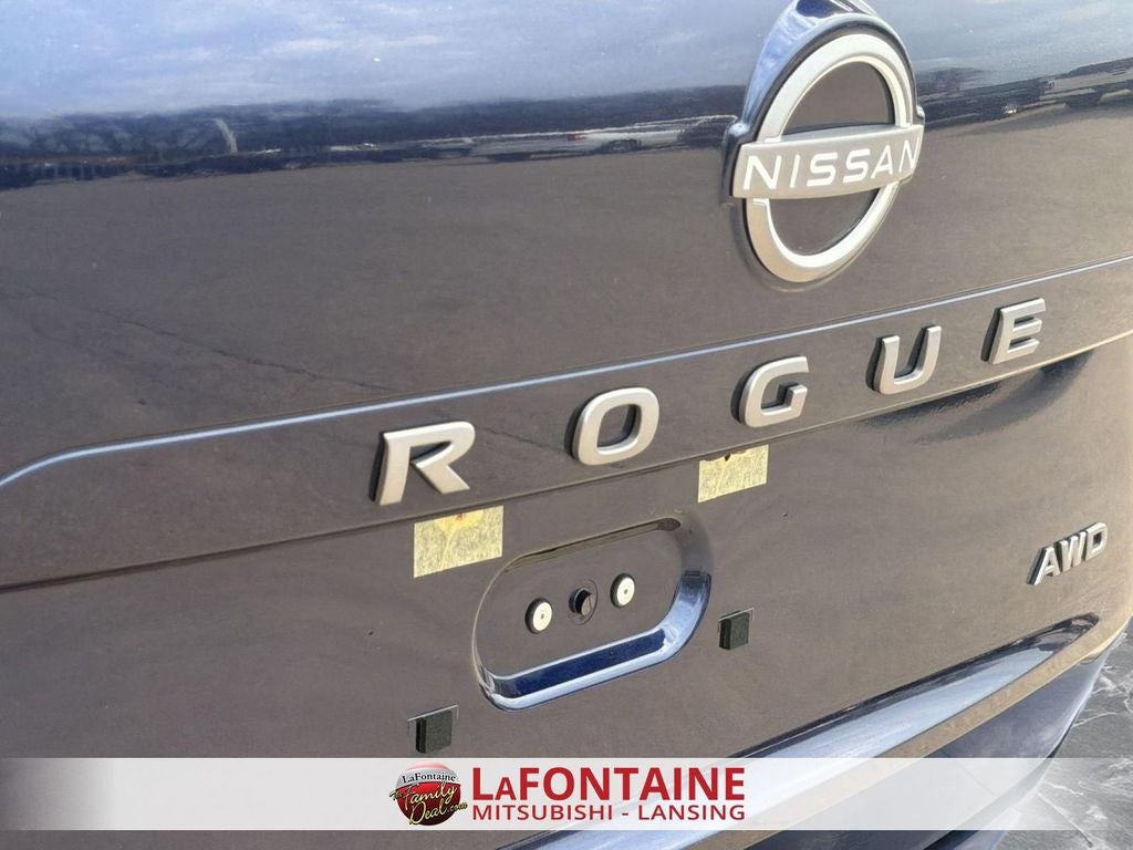 2025 Nissan Rogue SV