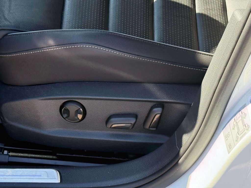2019 Volkswagen Golf R DCC & Navigation 4Motion