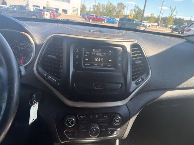 2016 Jeep Cherokee Altitude
