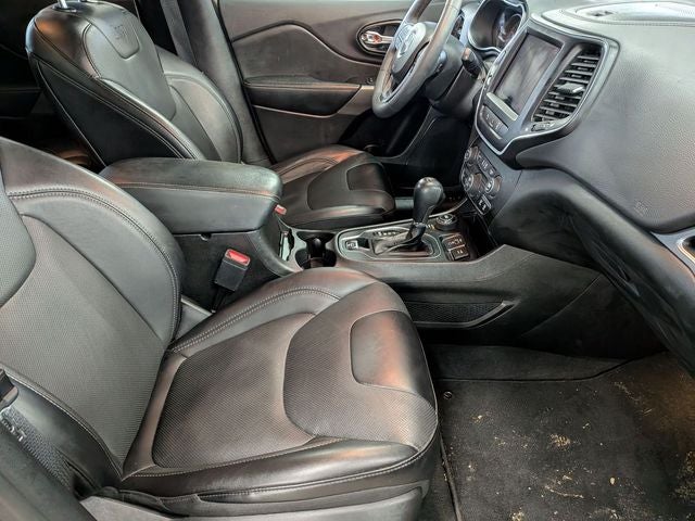 2022 Jeep Cherokee Latitude Lux