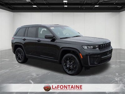 2026 Jeep Grand Cherokee Laredo