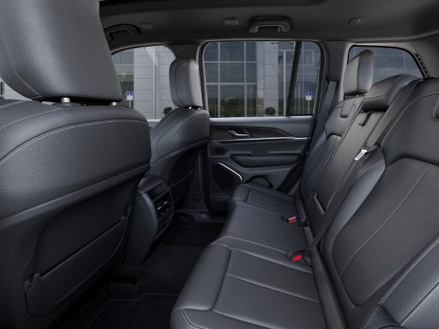 2027 Jeep Grand Cherokee Limited Reserve