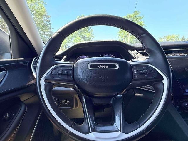 2022 Jeep Grand Cherokee L Laredo