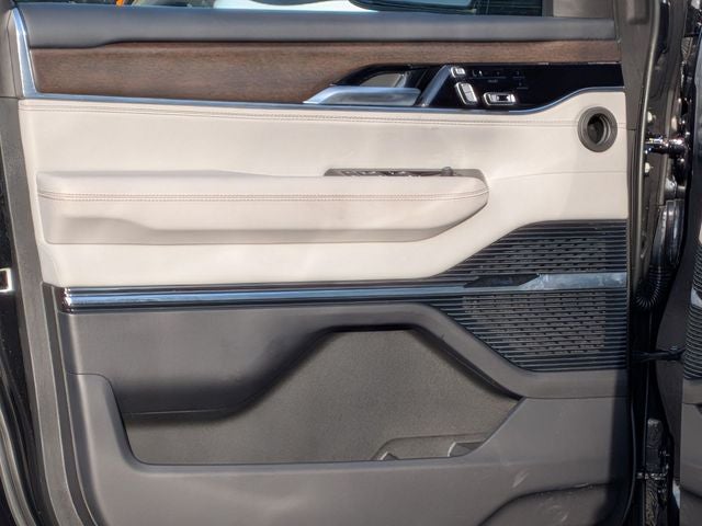 2024 Jeep Grand Wagoneer Series II