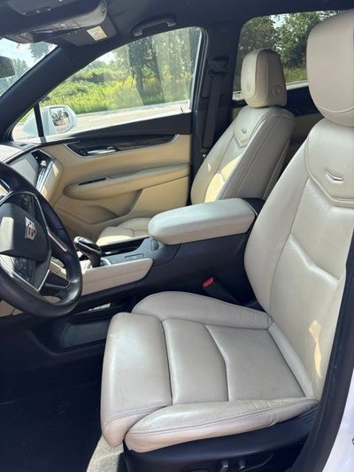 2017 Cadillac XT5 Base