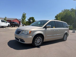 2013 Chrysler Town &amp; Country Touring-L