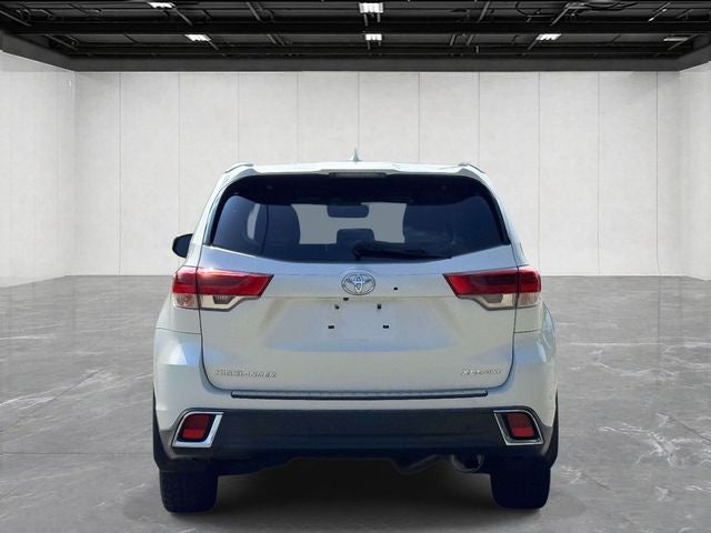 2019 Toyota Highlander SE