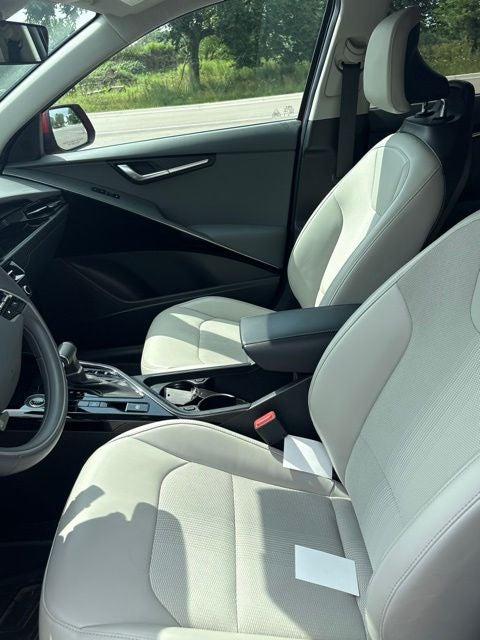 2024 Kia Niro EX